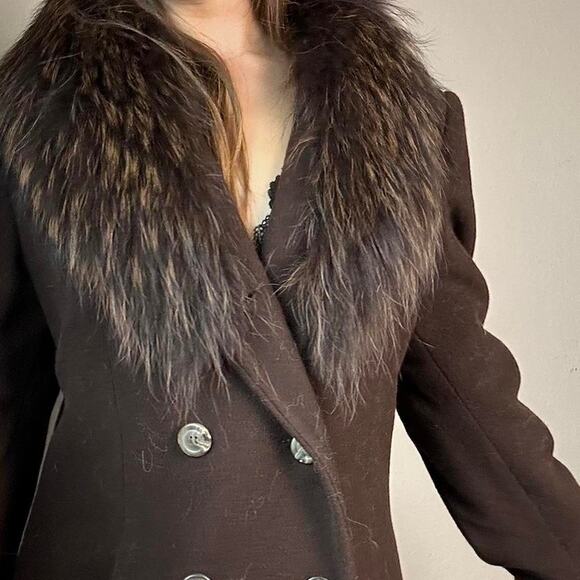 Vintage brown lambs wool size medium peacoat - Picture 3 of 3